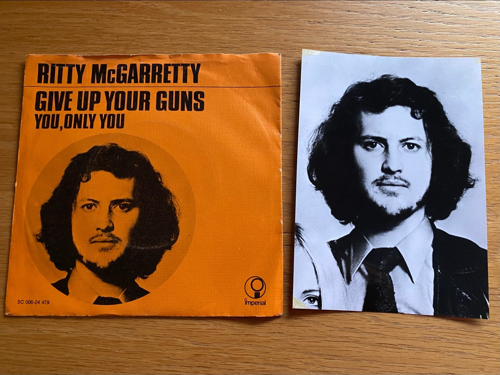 Ritty McGarretty - Give Up Your Guns / You, Only You (Single, Gebruikt, 7 inch, Pop, EP