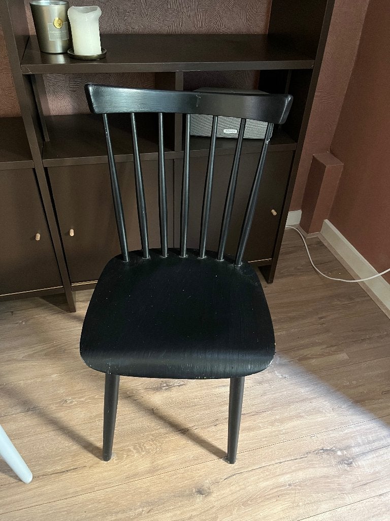 Mooie spijlenstoel, Huis en Inrichting, Ophalen, Zo goed als nieuw, Zwart, Eén