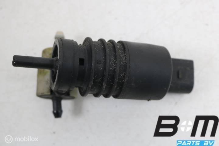 Ruitensproeierpomp Audi Q7 4L 4.2 1T0955651A, Gebruikt
