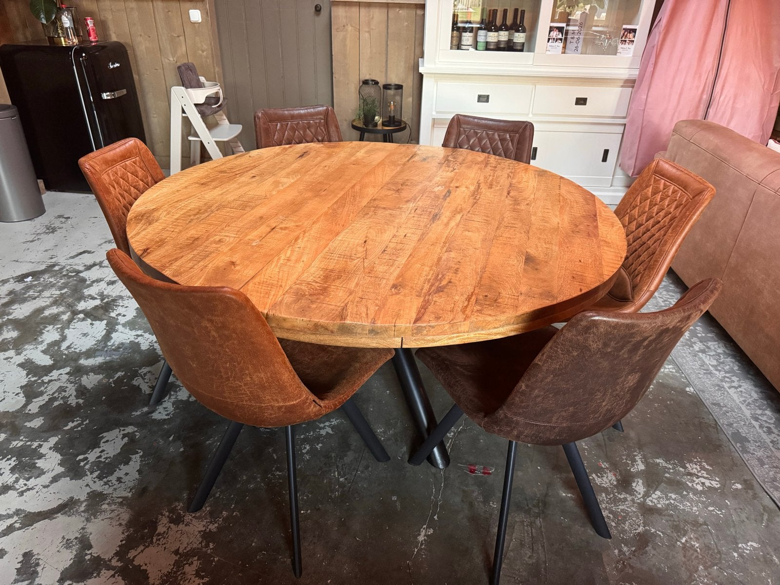 Ronde eettafel 150cm van mangohout met metalen spinpoot, Huis en Inrichting, Tafels | Eettafels, Ophalen, 100 tot 150 cm, Rond