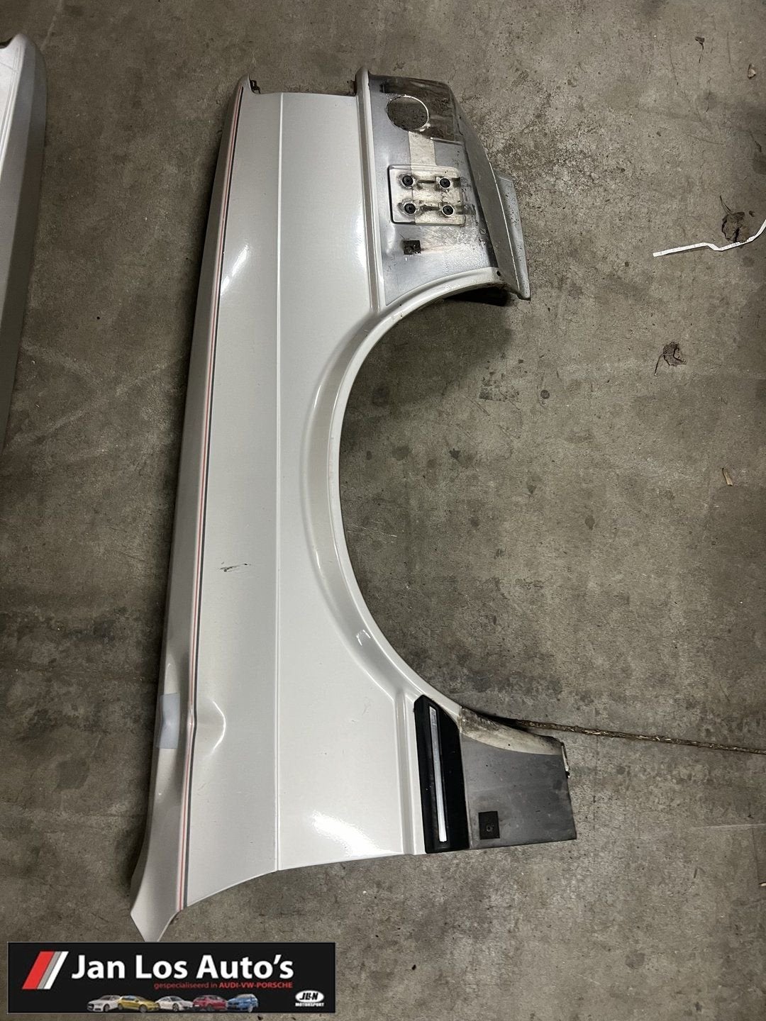 Audi 80 Coupe B2 81 85 rechts spatbord spatscherm voorscherm, Gebruikt, -, Rechts, Spatbord