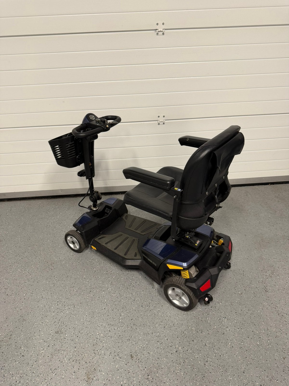 Pride GoGo | Garantie | Opvouwbare scootmobiel, Ophalen, 10 km/u of minder, Pride, 16 t/m 25 km