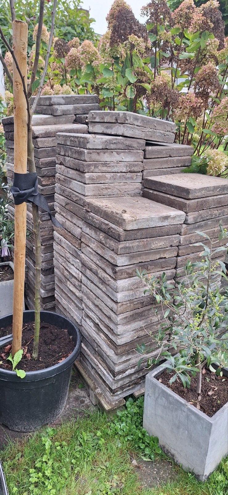 Gratis af te halen:  tegels 30x30 cm, Ophalen, Gebruikt, 10 m² of meer, Beton