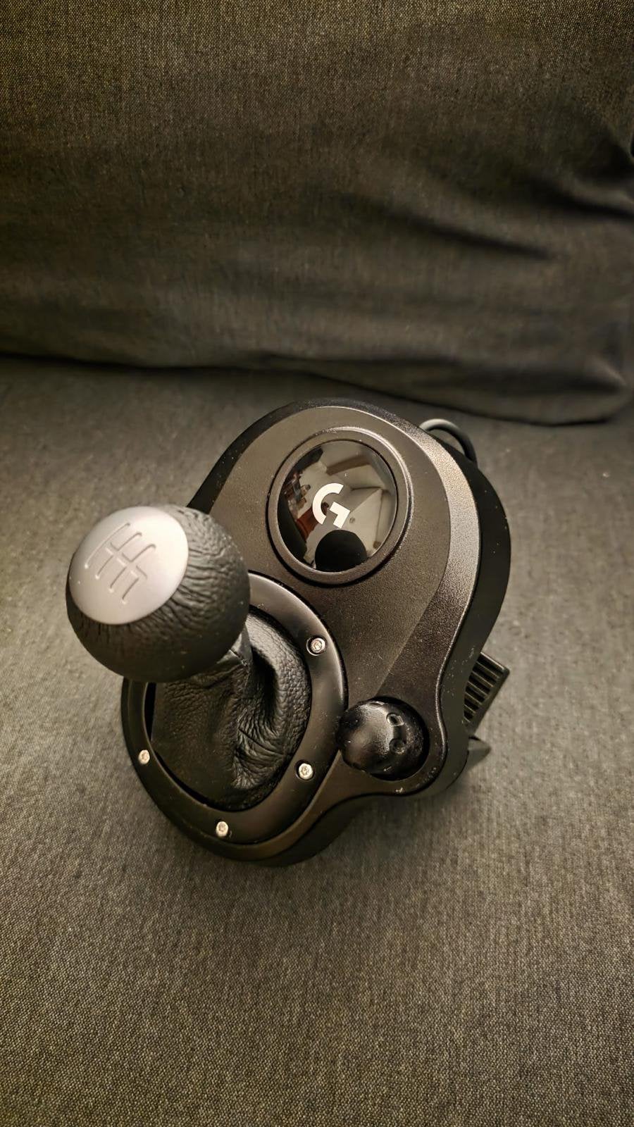 Foto 7 van Logitech G29 Driving Force + Driving Force Shifter + handrem