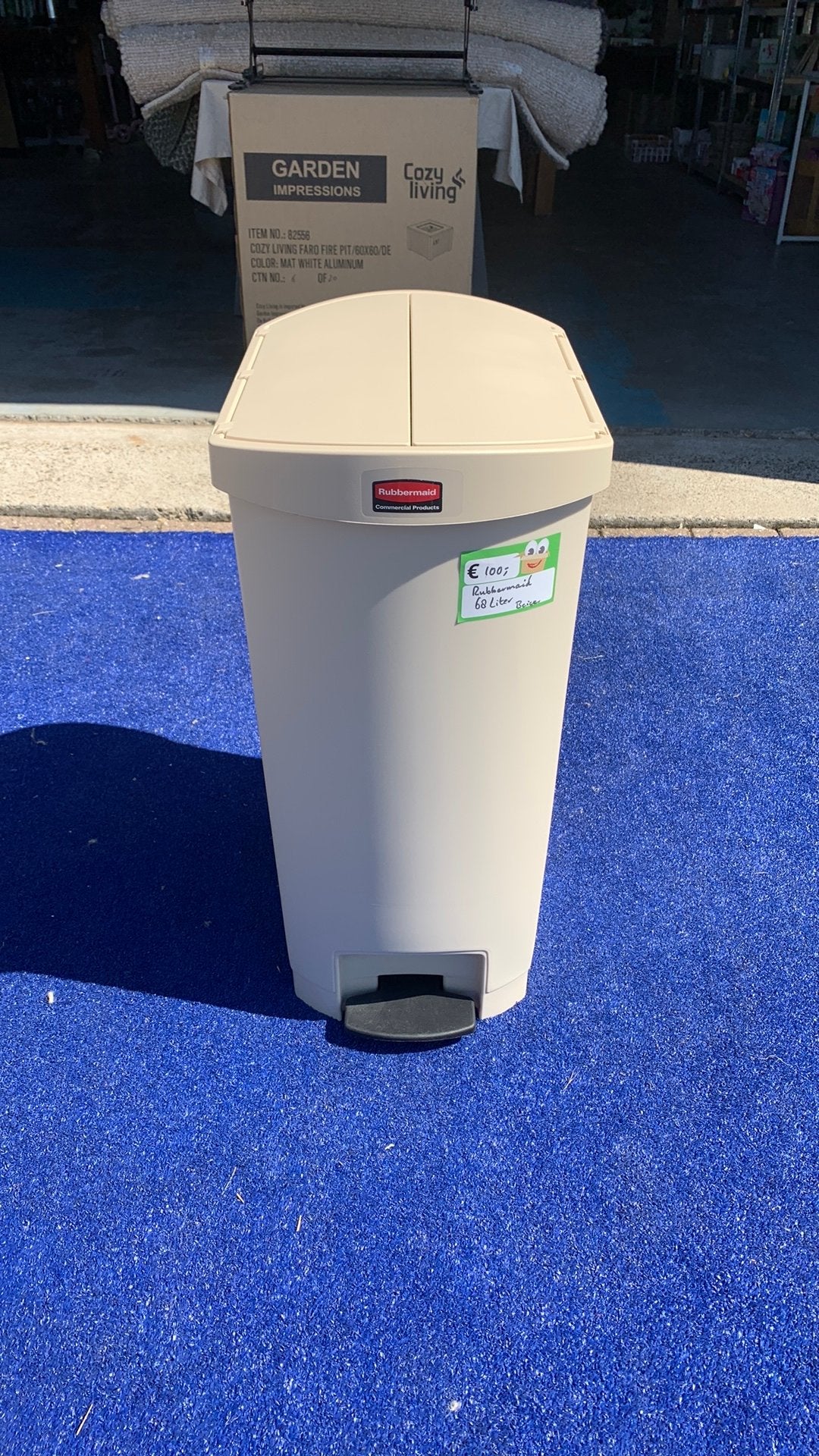 Rubbermaid Slim Jim Step On container Front Step 68 liter, Ophalen, Kunststof, Met pedaal, Nieuw