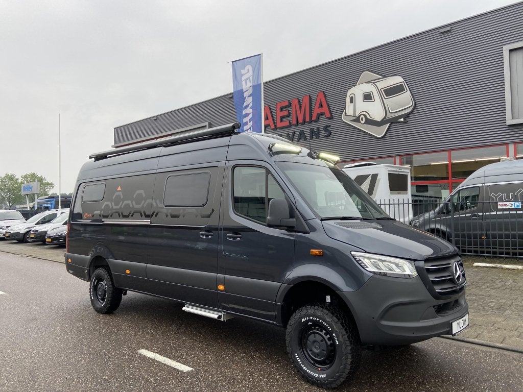 Frankia Yucon 7.0 GD 4x4 K-Peak Crossover, Verwarmde buitenspiegels, Buscamper of Camperbus, Ringverwarming, Tot en met 2