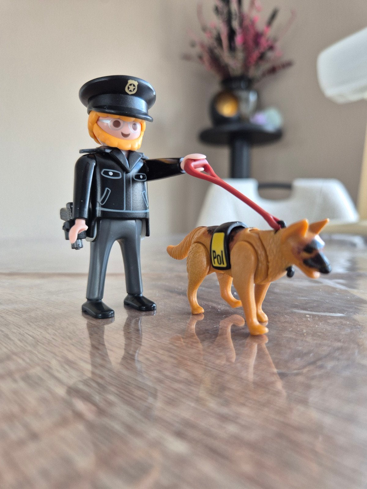 Playmobil 3985 Agent met Politiehond - Let op: hand kapot!, Ophalen of Verzenden, Gebruikt