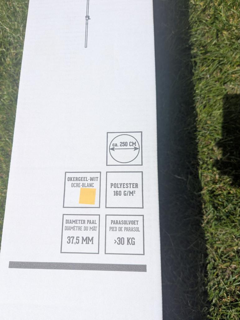 Nieuwe parasol okergeel-wit (zonder voet), Tuin en Terras, Parasols, Ophalen, Nieuw, 2 tot 3 meter, Stokparasol