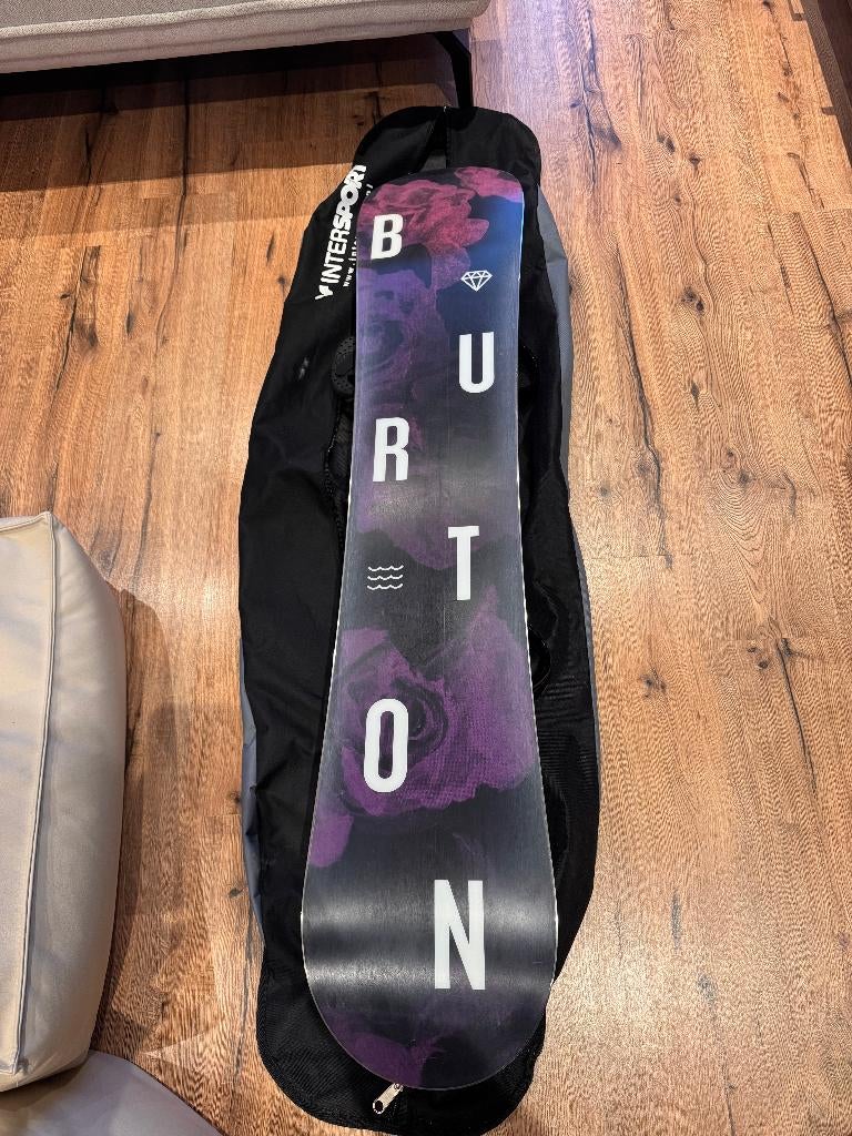 Snowboard Burton Stylus 147 + Burton bindings + travel bag, Ophalen of Verzenden, Gebruikt, Board