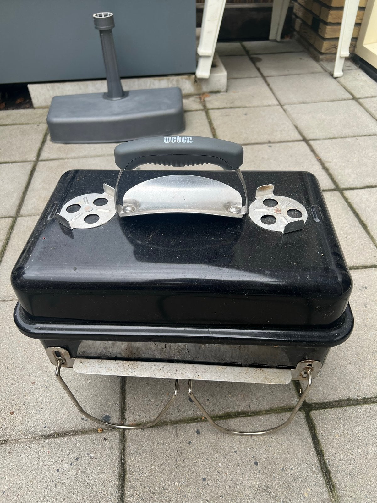 Weber Go-Anywhere Houtskoolbarbecue - Draagbaar en Compact, Ophalen, Gebruikt