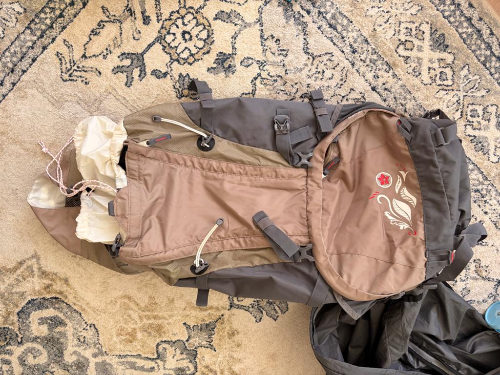 Nomad Trekking Rugzak, Ophalen, Gebruikt, Trekking, 60 cm of meer