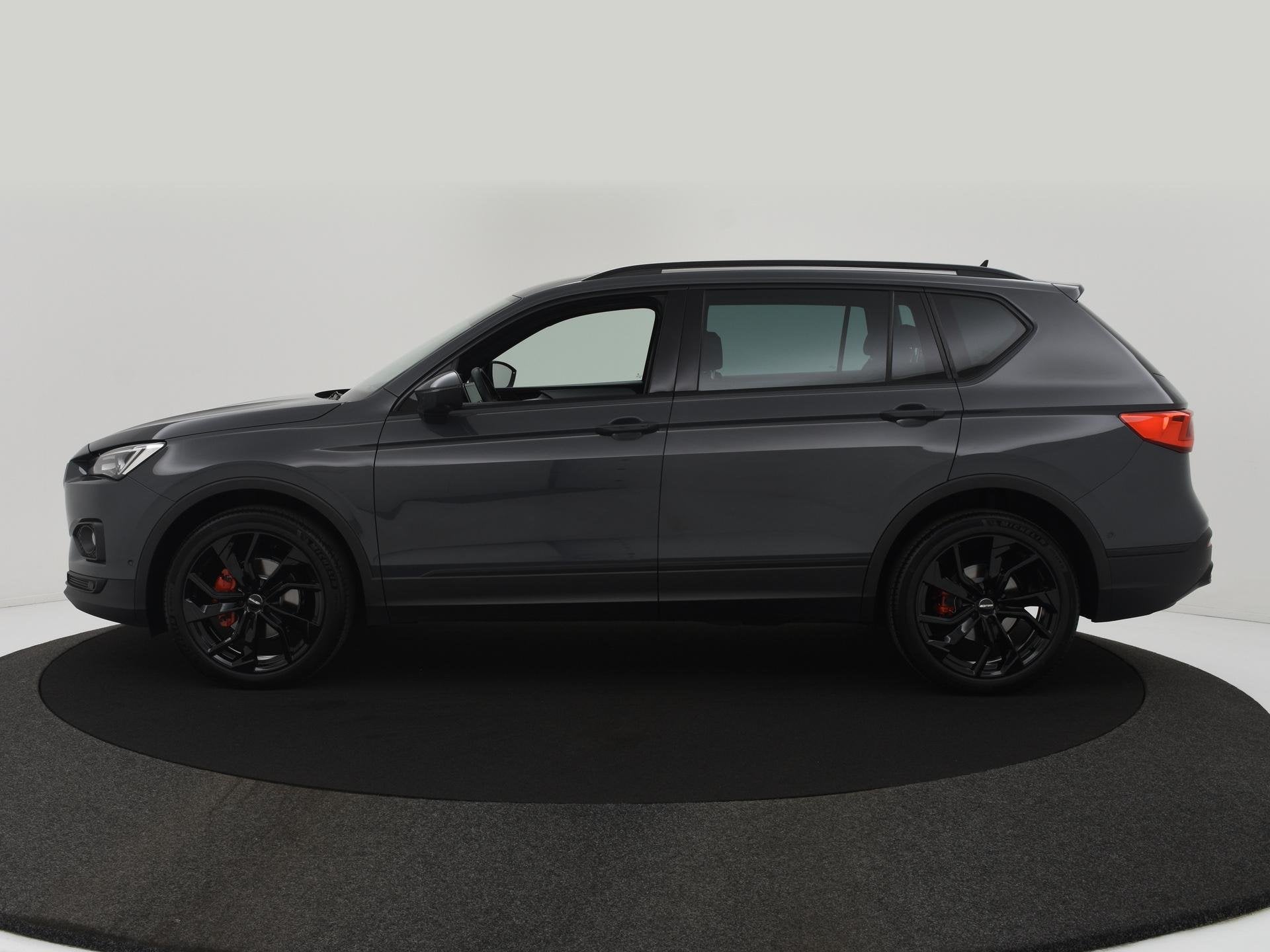 SEAT Tarraco 1.5 TSI 150PK Style Business Intense 7p. TREKH|, Auto's, Stof, Euro 6, 4 cilinders, 7 stoelen