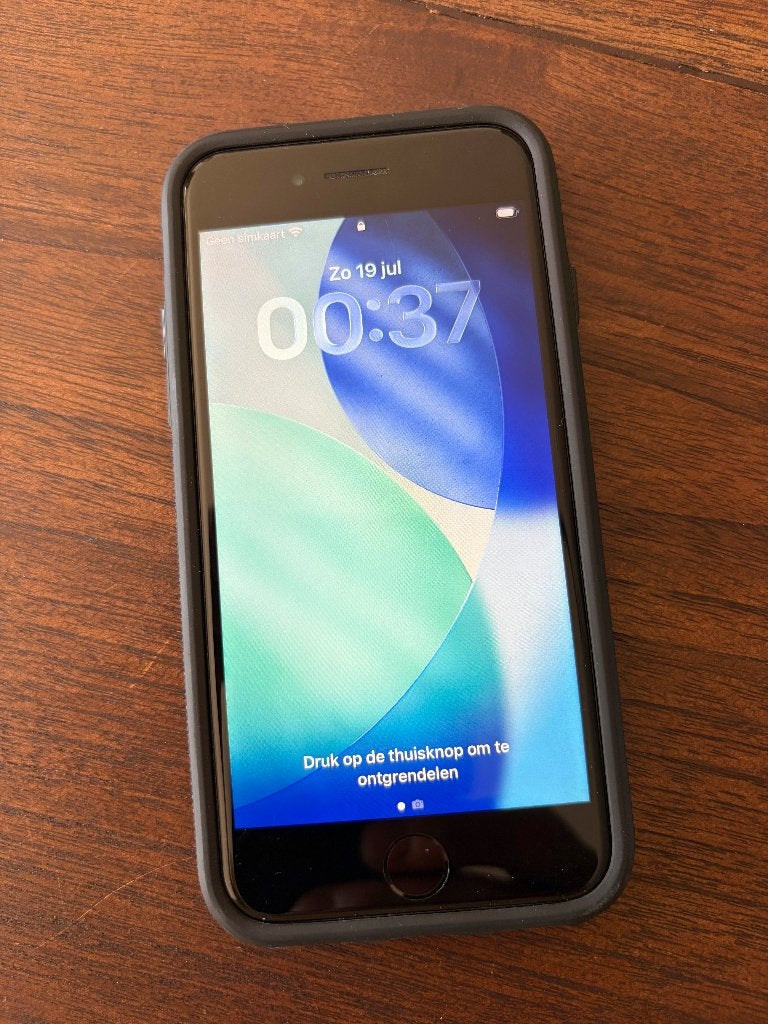 Zeer nette iPhone SE  2022 Zwart 64GB, Telecommunicatie, Mobiele telefoons | Apple iPhone, Zwart, Ophalen of Verzenden, Zo goed als nieuw