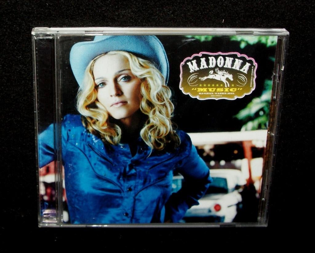 Madonna - Music (Featuring The Hit Singles Music & American, Ophalen of Verzenden, 2000 - 2009, Zo goed als nieuw