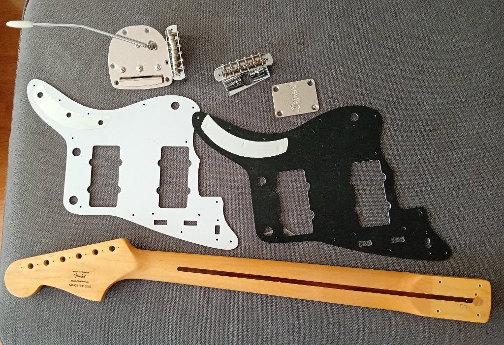 Squier cv jazzmaster nek bijbehorende onderdelen, Ophalen of Verzenden, Zo goed als nieuw, Elektrische gitaar