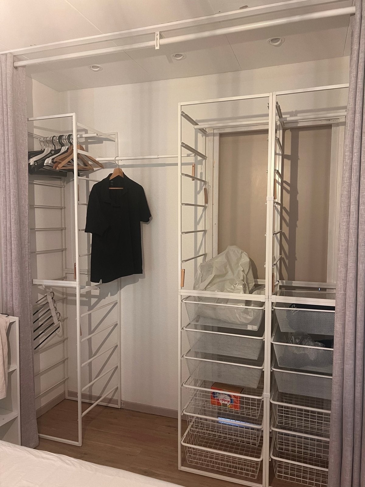 IKEA JONAXEL Open Kledingkast / Garderobesysteem, Huis en Inrichting, Ophalen, Gebruikt, 100 tot 150 cm, 200 cm of meer