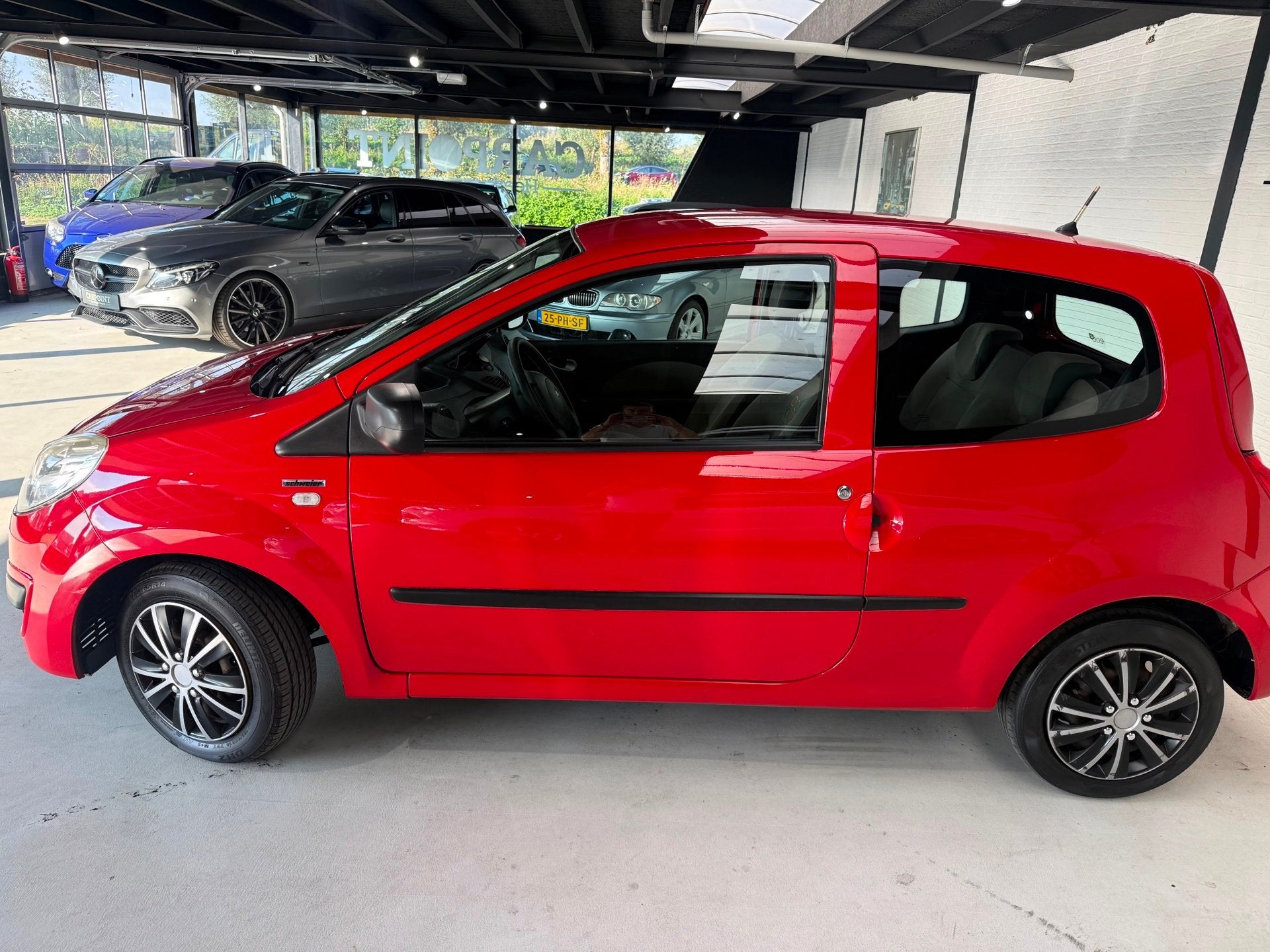 Renault Twingo 1.2 Authentique 2011 Airco PDC Elek pak, Voorwielaandrijving, Twingo, Gebruikt, 4 cilinders