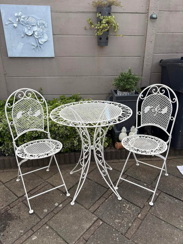Zwaar ijzeren bistro tuinset inklapbare stoelen  ☀️🌺, Ophalen, Zo goed als nieuw, Overige materialen, 2 zitplaatsen