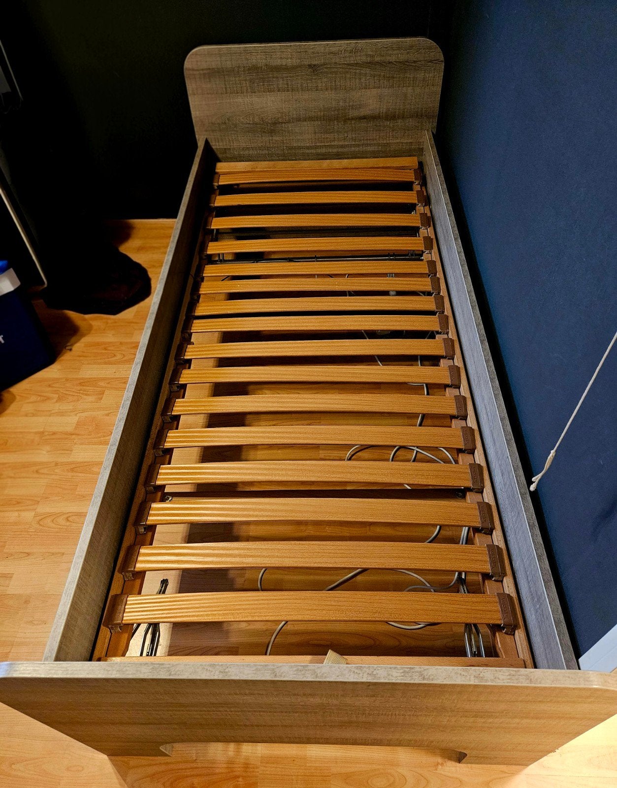 2.10 meter bed met lattenbodem verstelbaar, Huis en Inrichting, Ophalen, Verstelbaar, 90 cm, Eenpersoons