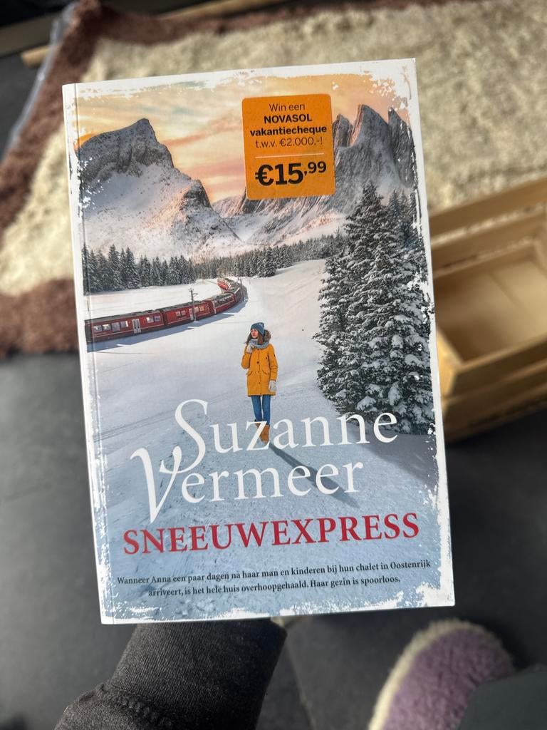 Suzanne Vermeer - Sneeuwexpress (Thriller), Ophalen of Verzenden, Zo goed als nieuw, Nederland