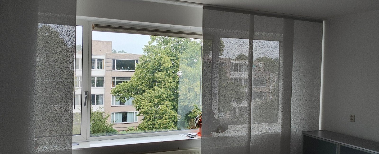 Wood & Washi Paneelgordijnen - Grijs, Lichtdoorlatend, Huis en Inrichting, Stoffering | Gordijnen en Lamellen, Ophalen, Lichtdoorlatend