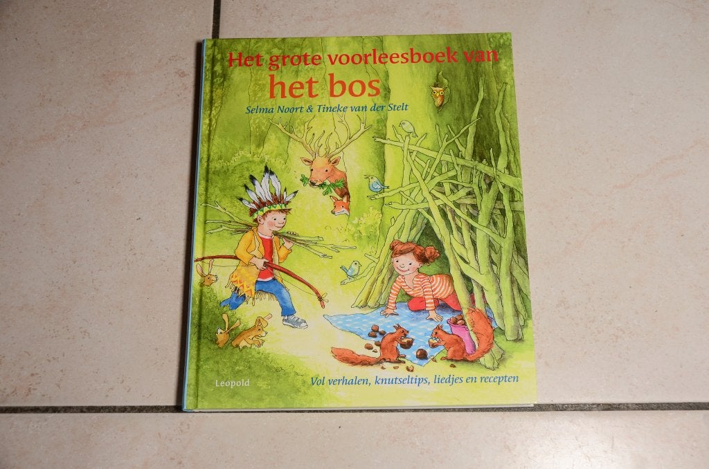 Het grote voorleesboek van het bos / Selma Noort, Ophalen of Verzenden, Gelezen, Fictie algemeen, Voorleesboek