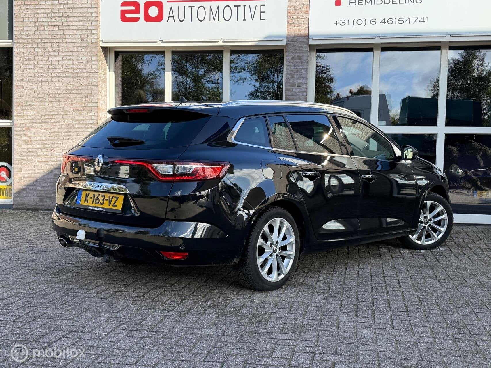 Renault Megane Estate 1.3 TCe Camera Trekhaak Cruise, Auto's, Voorwielaandrijving, Gebruikt, 4 cilinders, Zwart