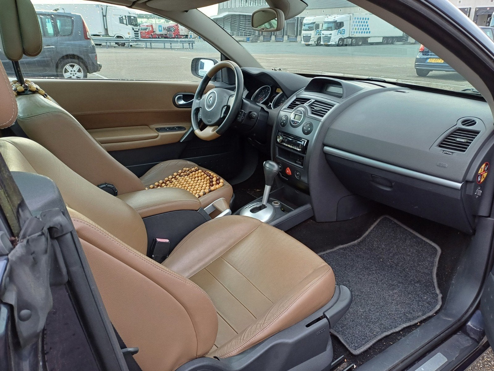 Foto 6 van Renault Mégane 2.0 16V Cabrio AUT E4 2008 Blauw