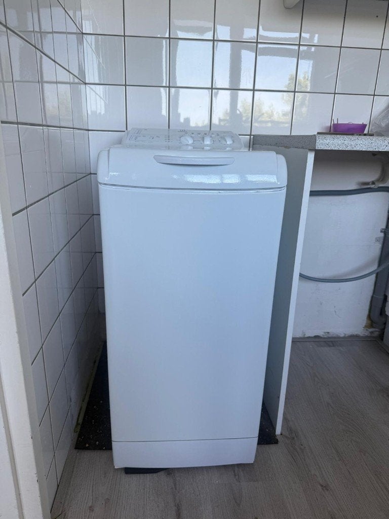 Compacte Indesit Bovenvuller Wasmachine 40cm - 1400 toeren, Witgoed en Apparatuur, Wasmachines, Ophalen, 1200 tot 1600 toeren