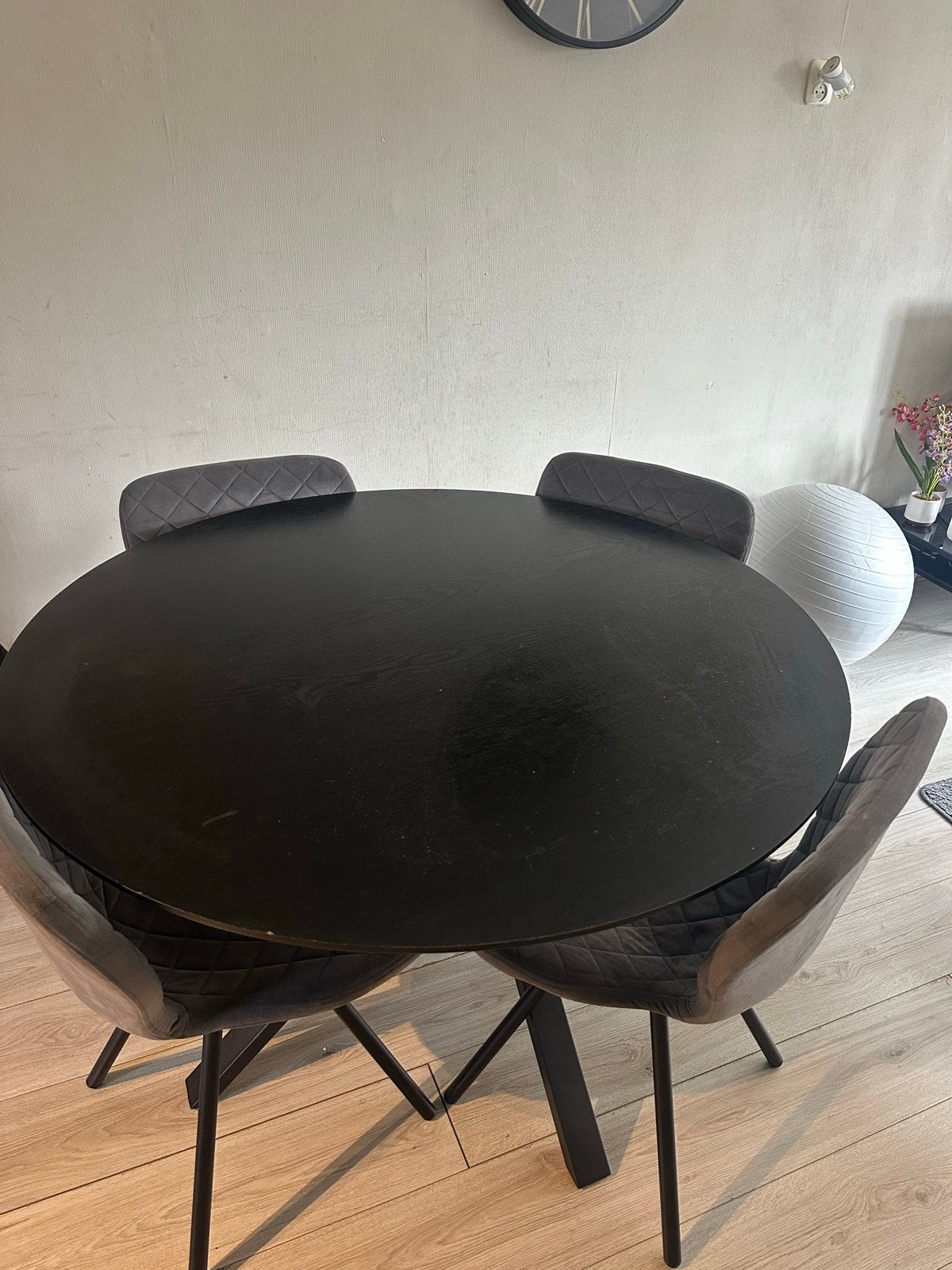 Zwarte ronde eettafel met 4 stoelen, Huis en Inrichting, Ophalen, Gebruikt, 100 tot 150 cm, Rond