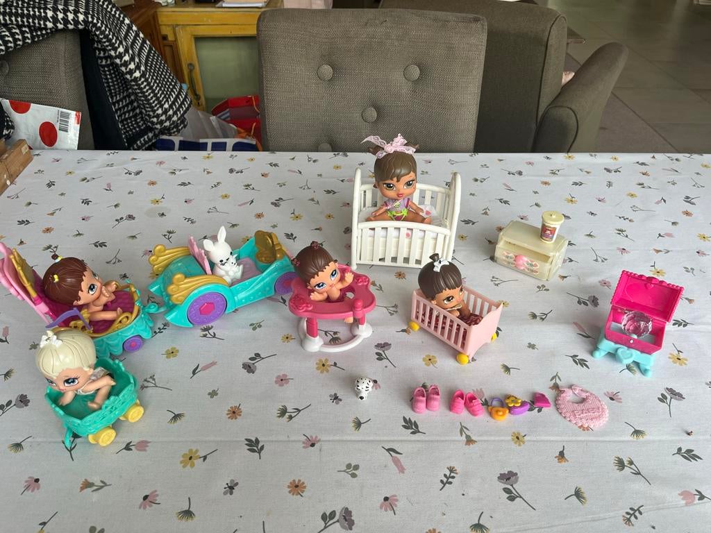 Bratz Babyz poppen en accessoires set, Ophalen of Verzenden, Gebruikt, Babypop