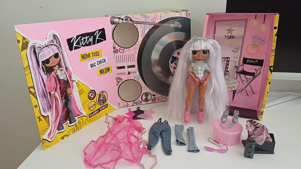 L.O.L. Surprise! O.M.G. Remix Kitty K pop in goede staat, Ophalen, Zo goed als nieuw, Overige typen