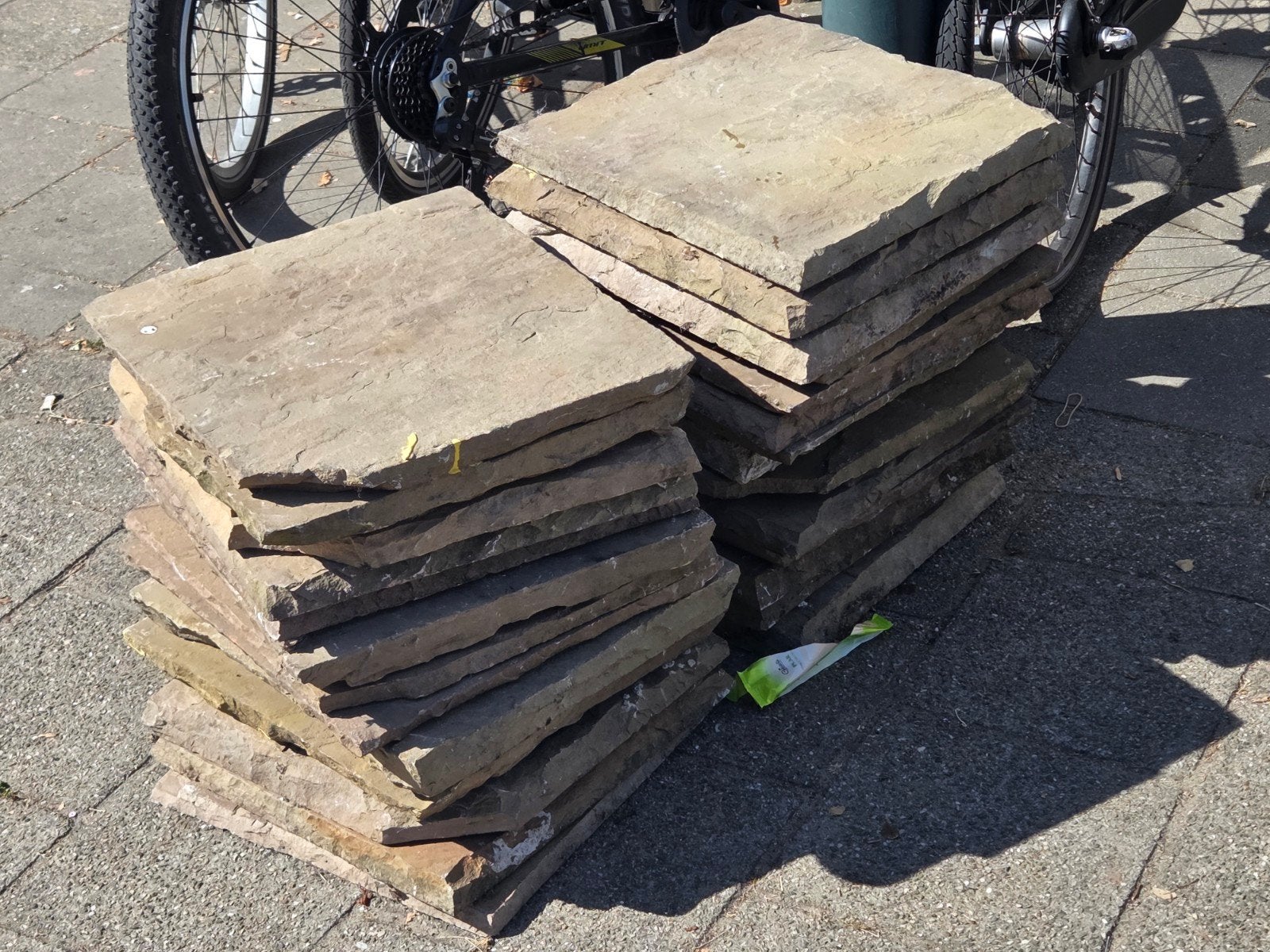 Gratis terrastegels, natuursteen, Gebruikt, Ophalen of Verzenden, Terrastegels, Natuursteen