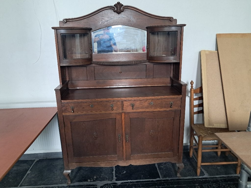Buffetkastje, Ophalen