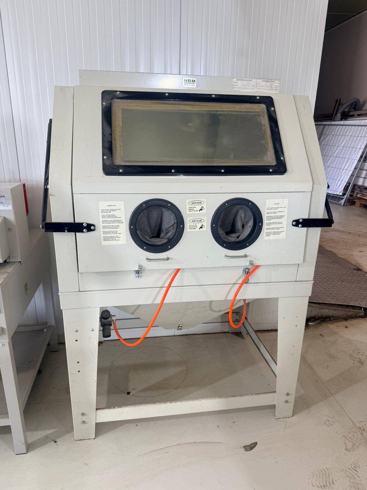 Zandstraalkast HBM SBC 990 – Professionele straalcabine, Doe-het-zelf en Verbouw, Reinigingsmachines, Ophalen, Zo goed als nieuw