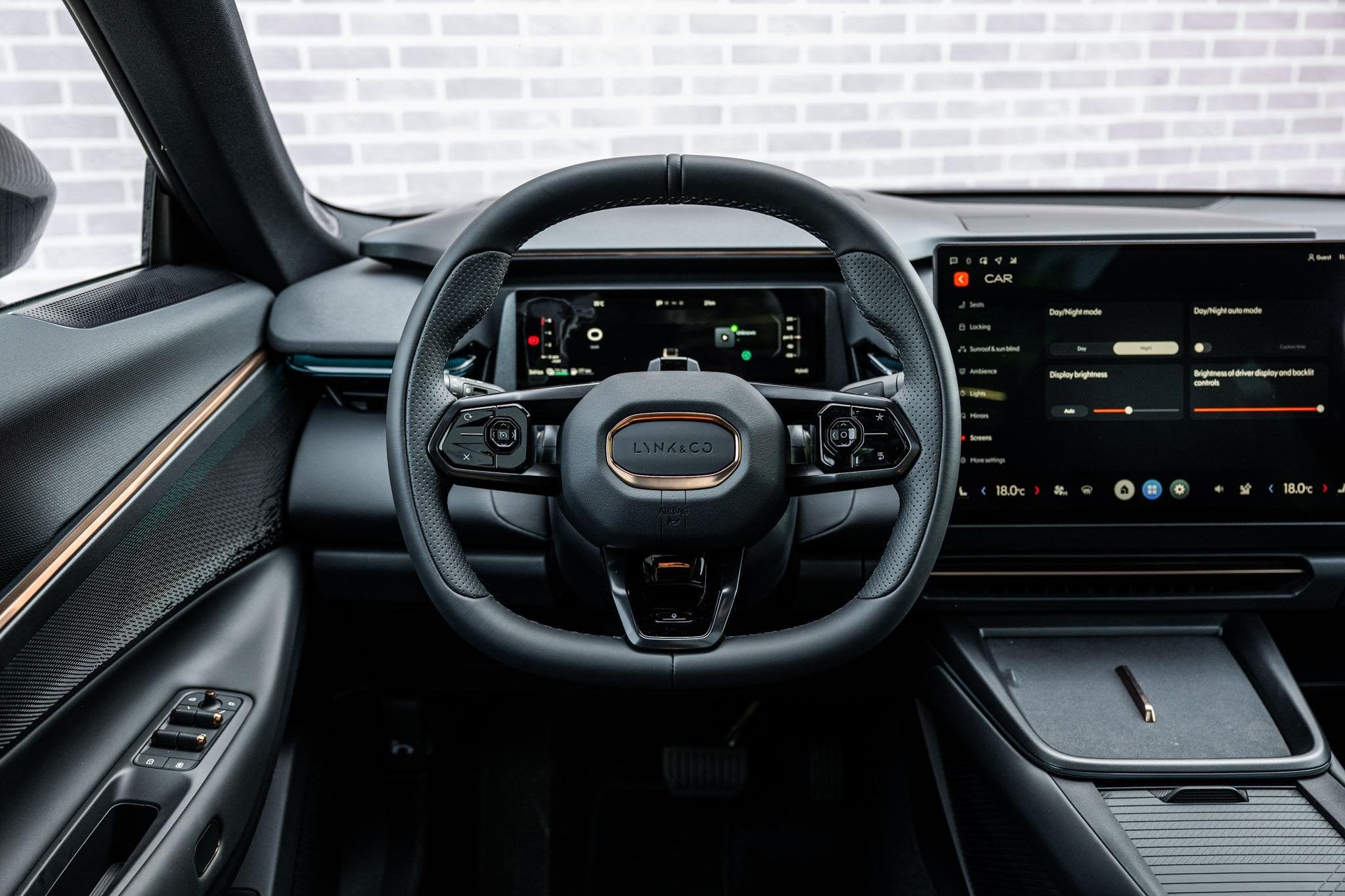 Lynk & Co 08 1.5 Core Business edition | Schuif-/ Kanteldak, Auto's, Automatische klimaatregeling, Euro 6, Zwart, Plug-in hybride