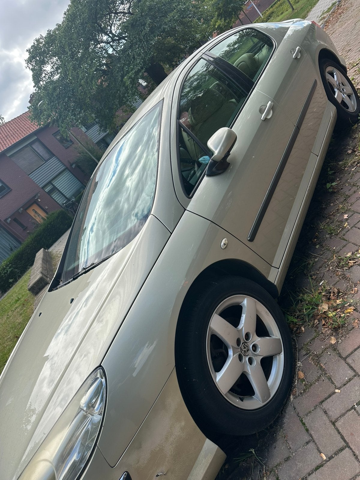 Peugeot 407 2.0 16V 103KW 2006 Grijs, Auto's, Peugeot, Voorwielaandrijving, 745 kg, 1800 kg, 4 cilinders