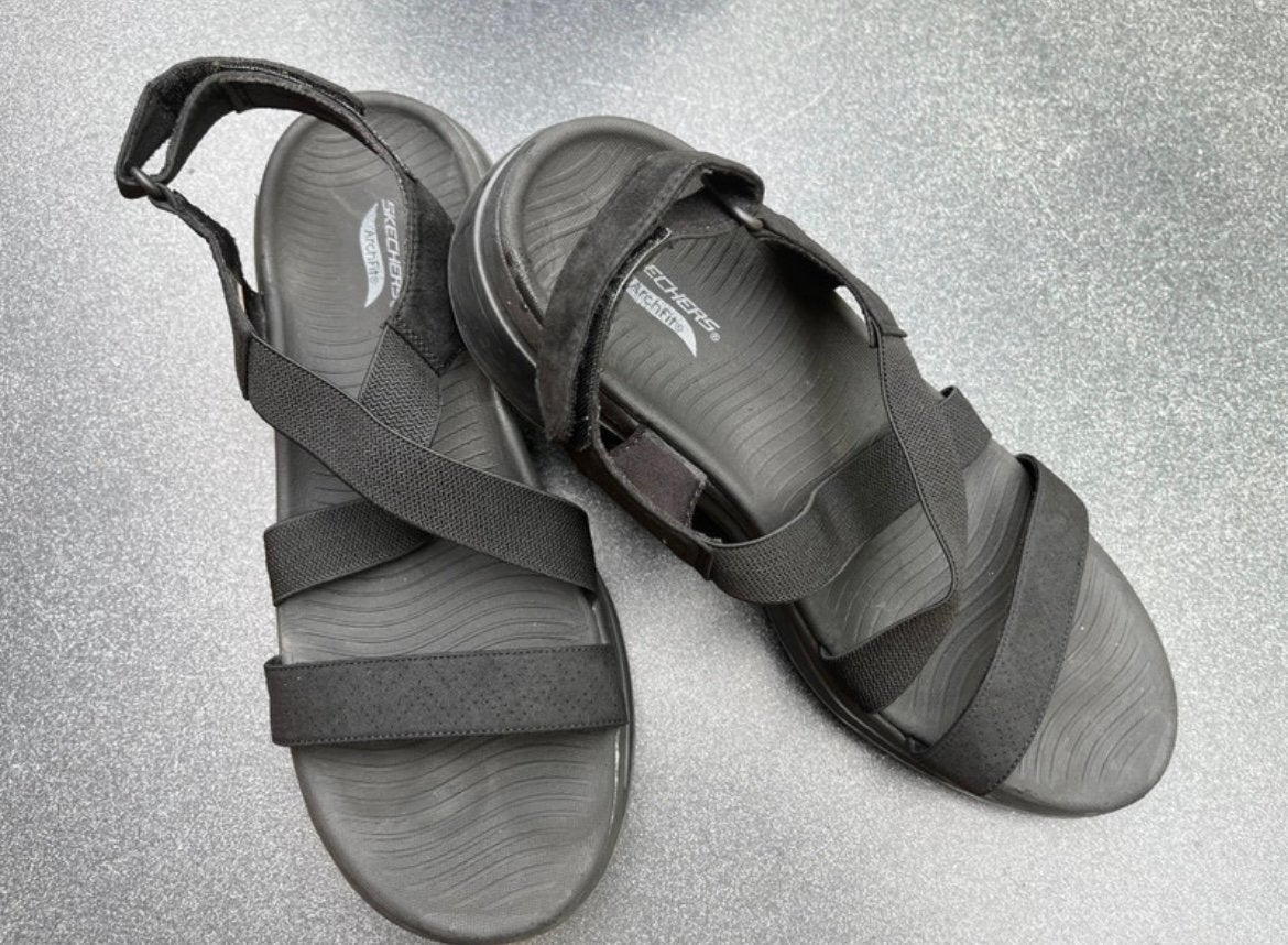 Sketschers arch fit sandalen maat 40(vj), Kleding | Dames, Schoenen, Ophalen of Verzenden, Zo goed als nieuw, Sandalen of Muiltjes