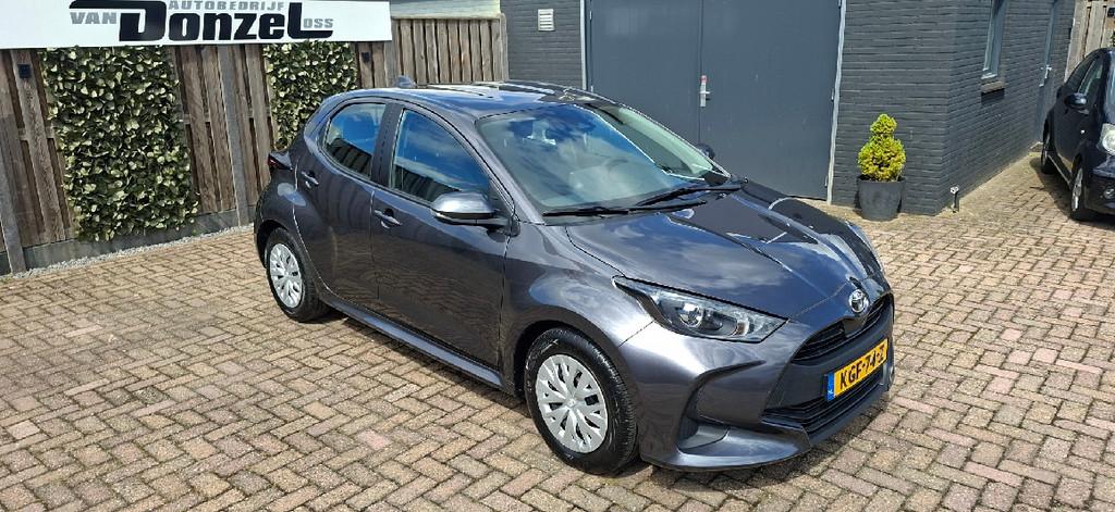 Toyota Yaris 1.0 VVT-i 64100 km , CAMERA , appel carplay, Auto's, Toyota, Voorwielaandrijving, Stof, Gebruikt, 517 kg