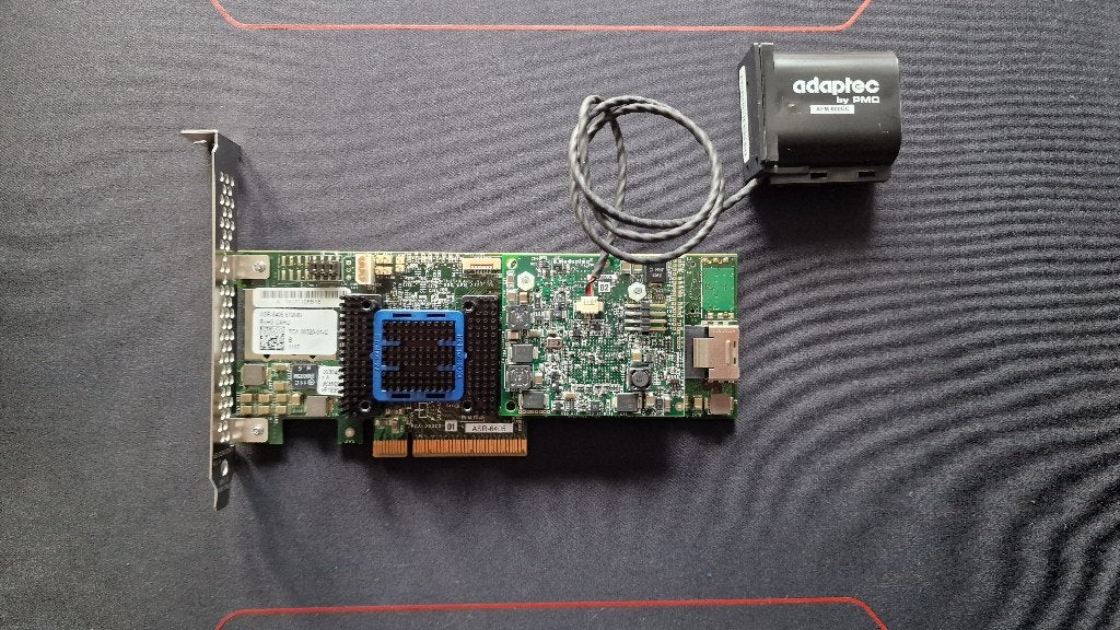 Adaptec ASR-6405 RAID-controller + BBU - 3 stuks, Computers en Software, Intern, Gebruikt, Server, SATA