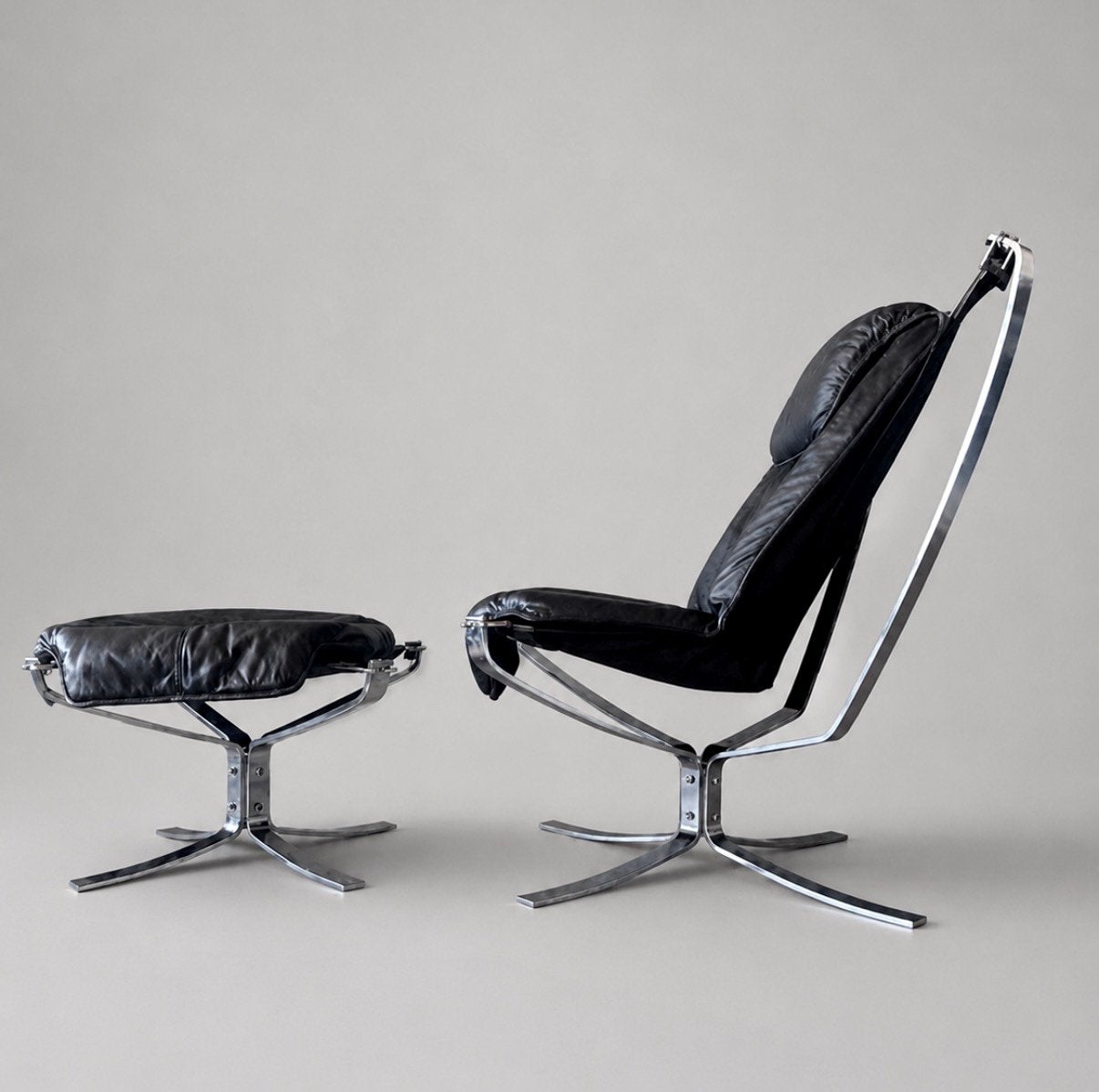 Sigurd Ressell – Falcon High Back Lounge Chair & Ottoman, Ophalen, -, Sigurd Resell Vintage Scandinavian Collectible Design, -