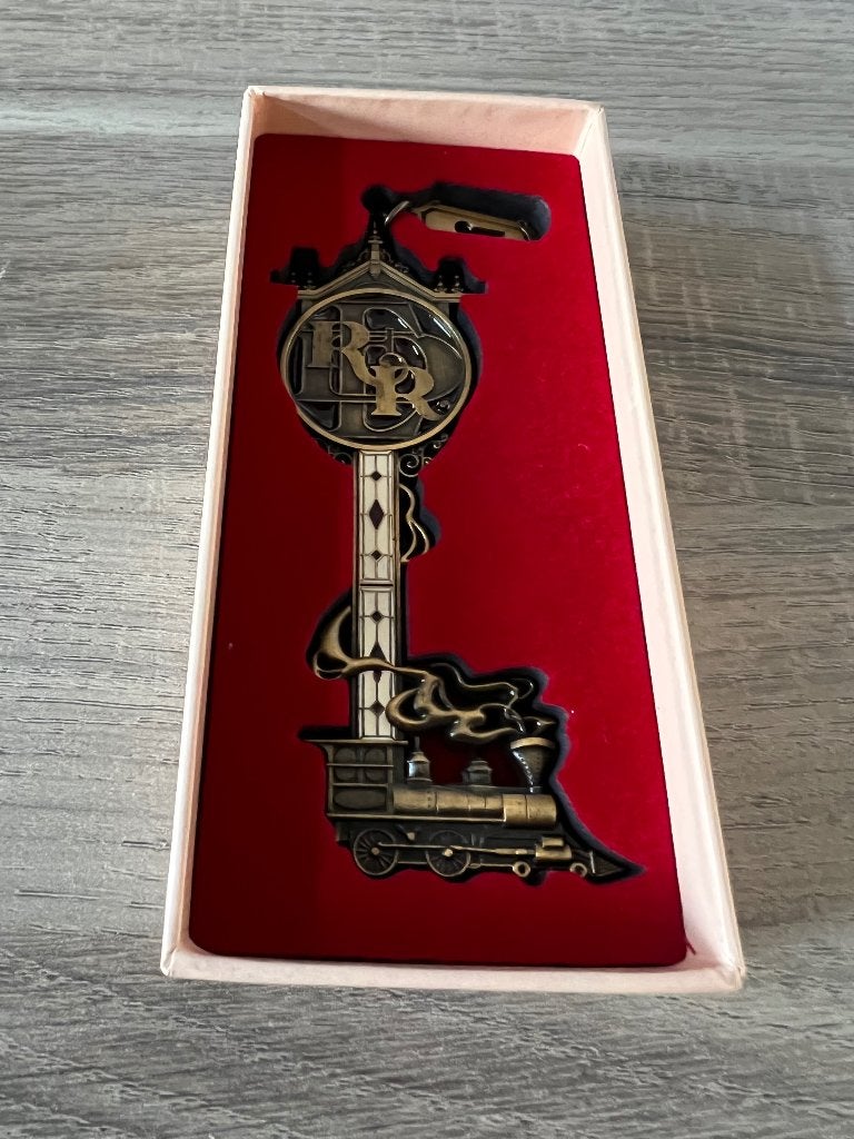 Sleutel Disneyland Parijs - RailRoad Attractie, Verzamelen, Disney, Ophalen of Verzenden, Overige figuren, Nieuw, Overige typen