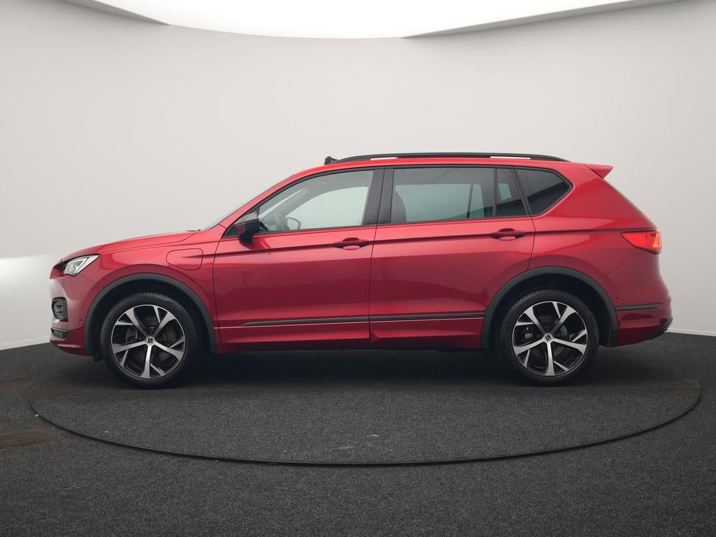 SEAT Tarraco 1.4 TSI e-Hybrid FR PHEV 245pk | Trekhaak Af Fa, Auto's, Seat, Zwart, 4 cilinders, Hybride Elektrisch/Benzine, SUV of Terreinwagen
