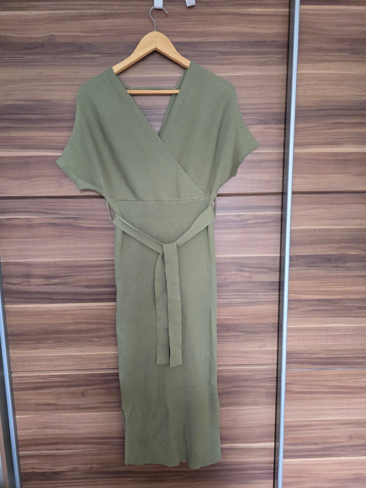 Prachtige groene jurk van Dejaque - Nooit gedragen. 1maat, Kleding | Dames, Jurken, Dejacque, Ophalen of Verzenden, Nieuw, Groen