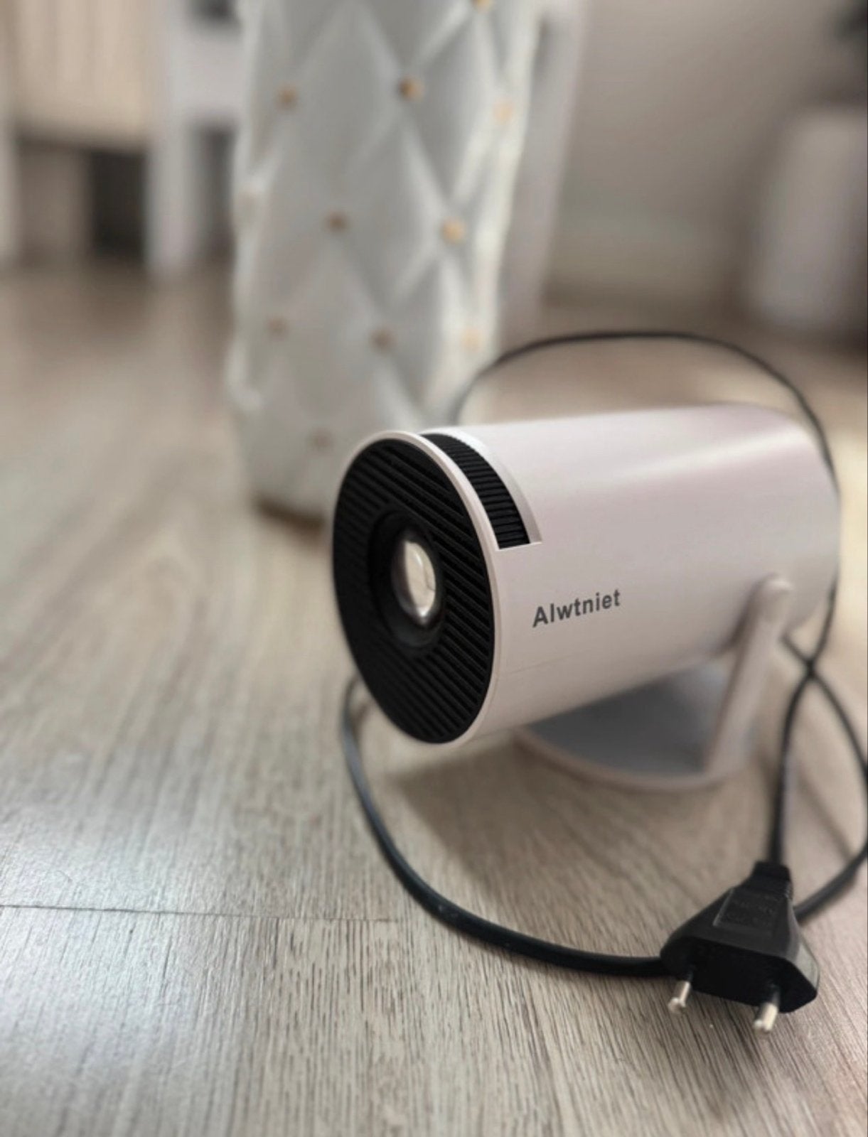 Alwtniet Mini Projector - Compact en Draagbaar, Ophalen of Verzenden, Gebruikt, LED, Overige resoluties