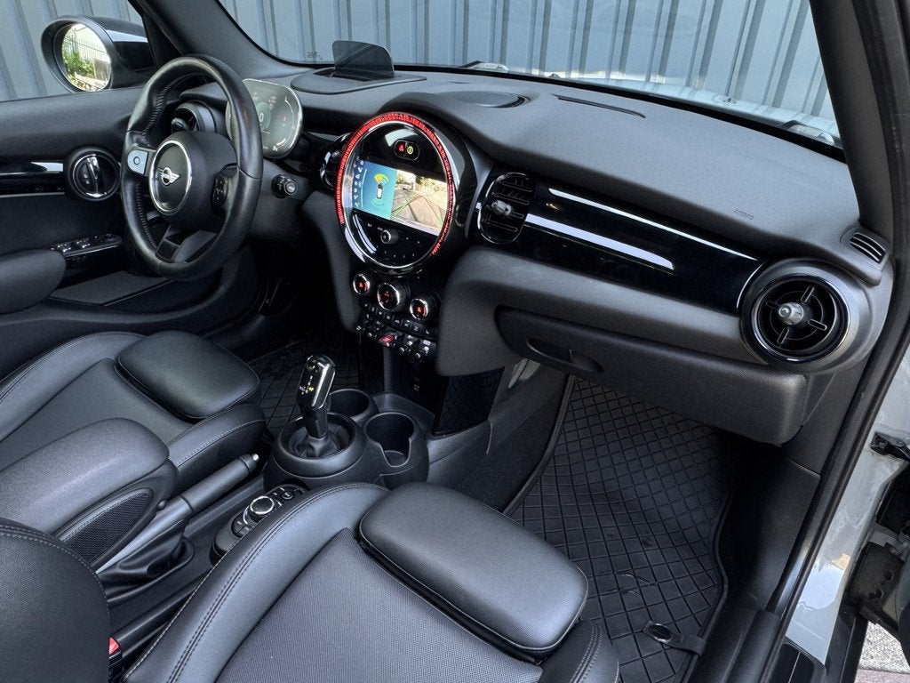MINI 5-deurs 2.0 Cooper S Camden Panoramadak, Sfeer, 1998 cc, Gebruikt, Zwart, Leder en Stof