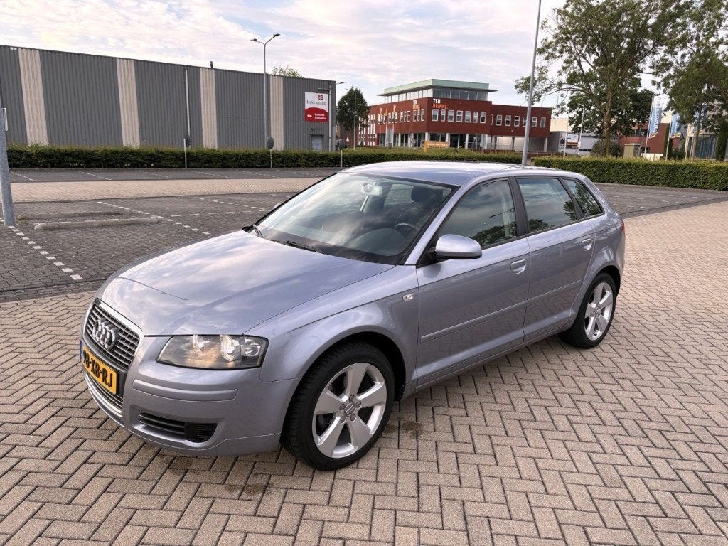 Audi A3 1.8 Tfsi Sportback 118KW TREKHAAK I BT I CRUISE, Voorwielaandrijving, Stof, 4 cilinders, 160 pk