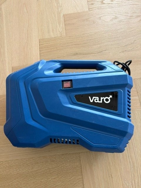 Varo compressor, Doe-het-zelf en Verbouw, Compressors, Ophalen, 6 tot 10 bar, Nieuw, Minder dan 200 liter/min