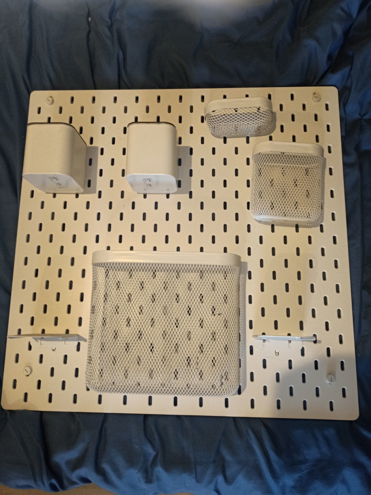 IKEA SKÅDIS Opbergbord met accessoires, Ophalen, Zo goed als nieuw