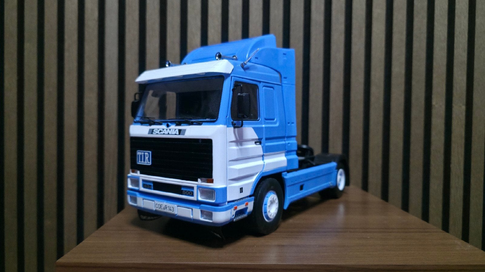 Scania 143M 500 V8 roadking modeltruck 1:18, Overige merken, Groter dan 1:32, Ophalen of Verzenden, Zo goed als nieuw